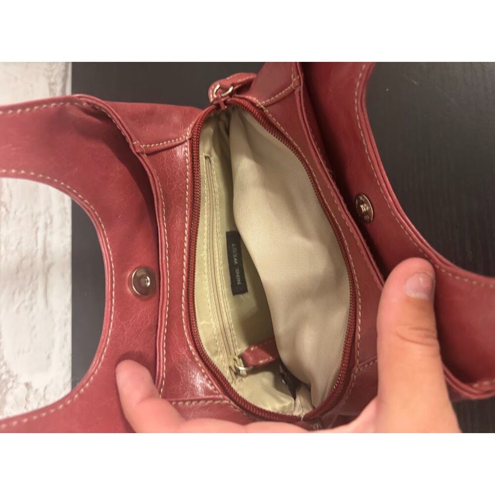 NIne West y2k Mini Bag Red "D" Monogram initial Faux Leather Burgundy Crescent - Picture 8 of 8